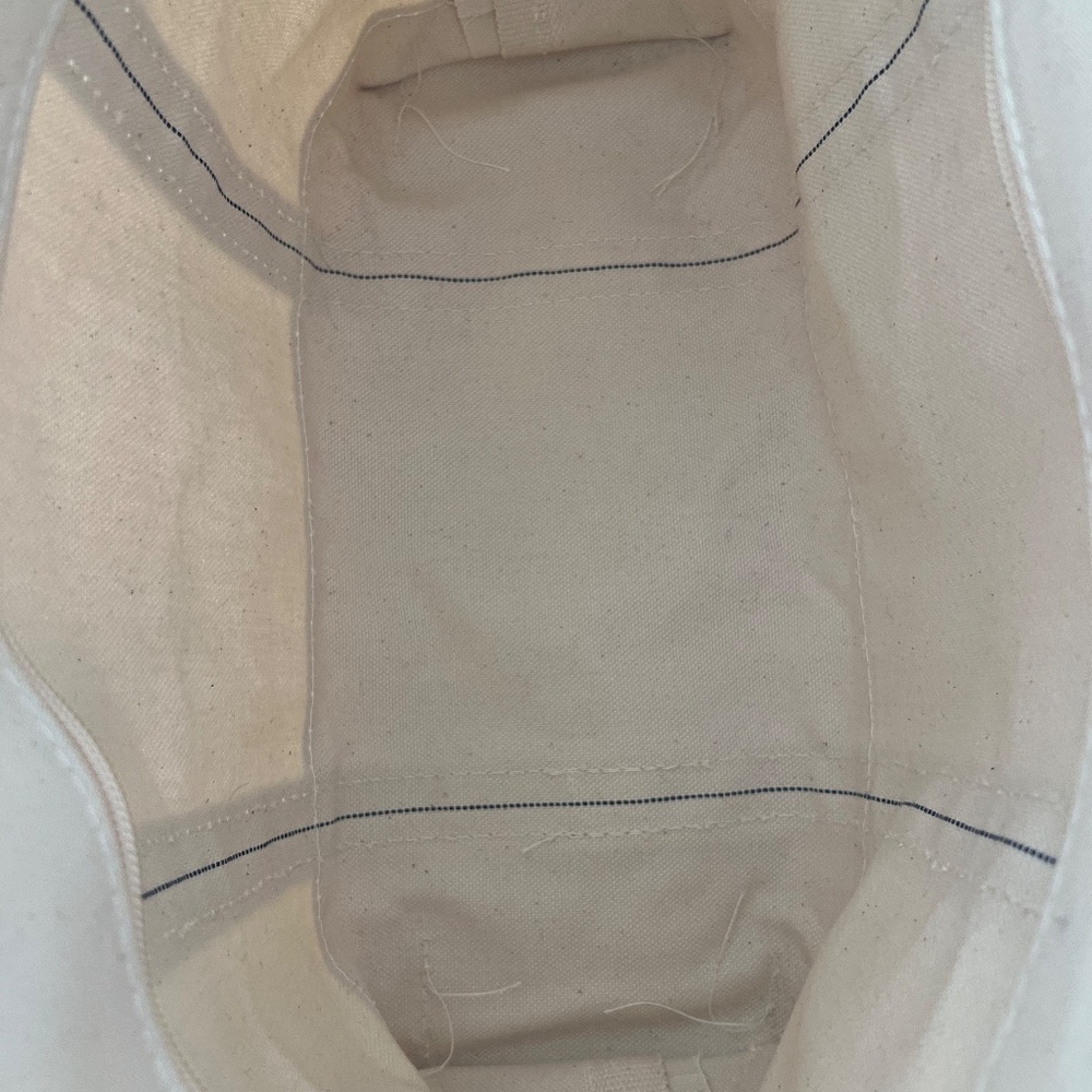 LLBean Boat and Tote M w/zipper “A” - Picture 6 of 7